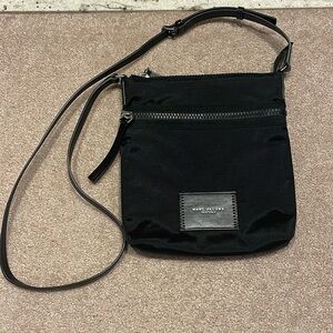 Brand New Marc Jacobs purse! It has never been used! Perfect condition! 9 x 10